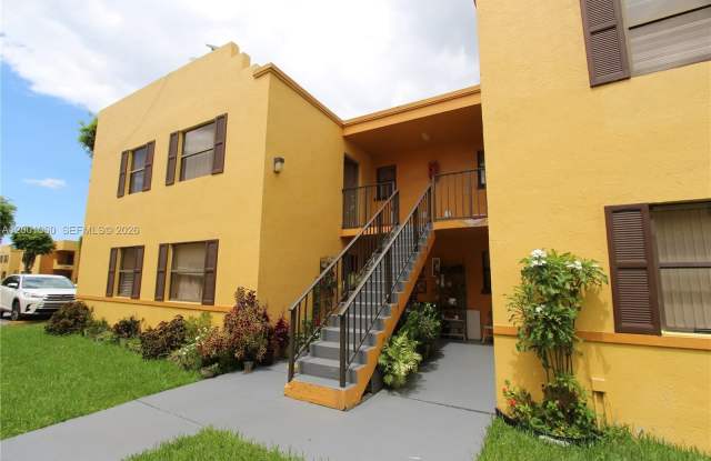 650 NW 114th Ave