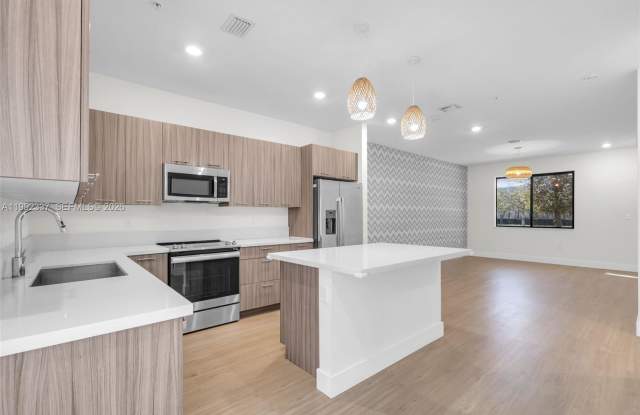 8363 Northwest 41st Street