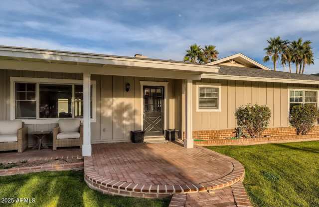 4542 E CALLE VENTURA --
