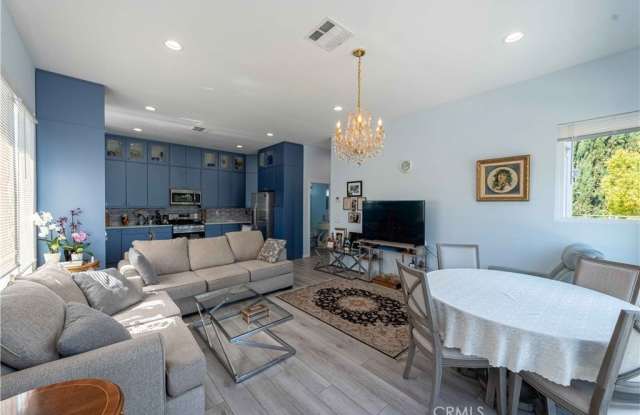 5414 Lake Crest Drive