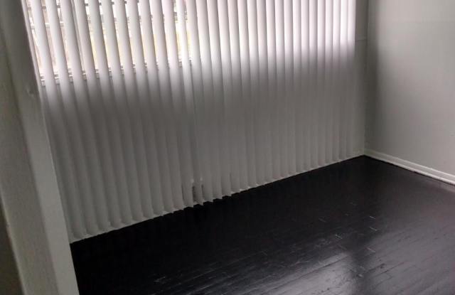 3591 Oakman Boulevard unit: 2