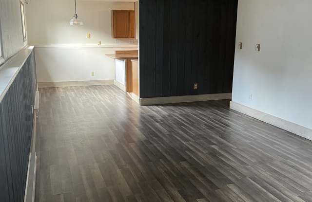 1607 West Olive Street