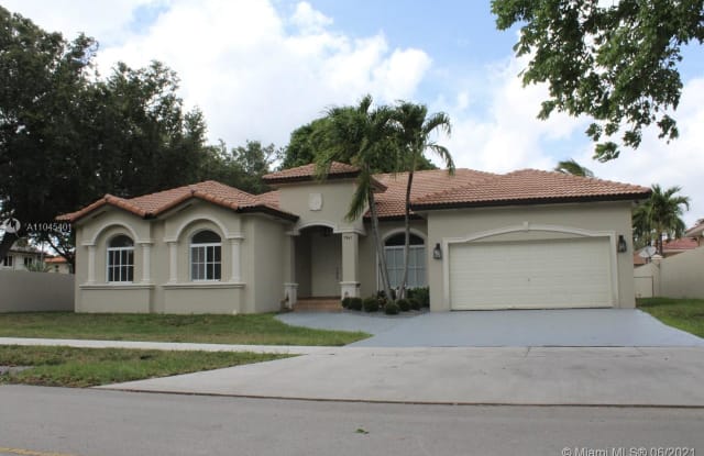 7861 NW 159th Ter - 7861 NW 159th Ter, Miami Lakes, FL 33016