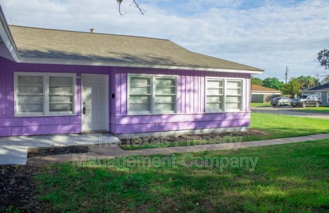 1730 W 8th St - 1730 West 8th Street, Freeport, TX 77541