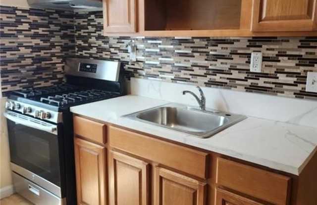 Photo of 2181 Strauss Street