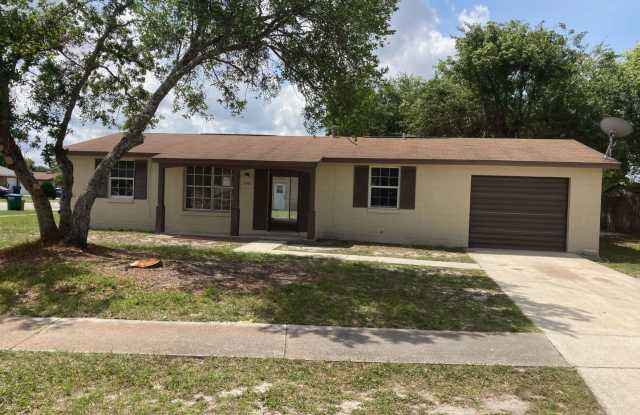 2 Bed 2 Bath Home | Corner Lot with Single Car Garage | Pet Friendly | Washer Dryer Hook Ups | Section 8 Welcome
