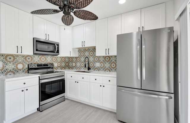 136 Miami Gardens Rd