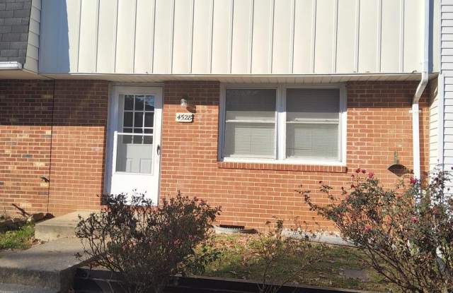 4528 APPLEDALE Court