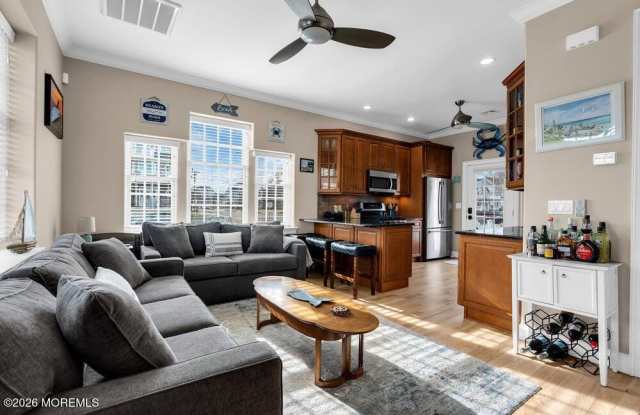 120 10th Avenue