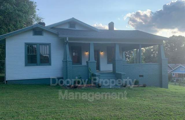 2300 Elmendorf St