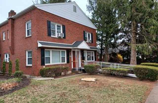 227 W. Areba Avenue - Apt. A