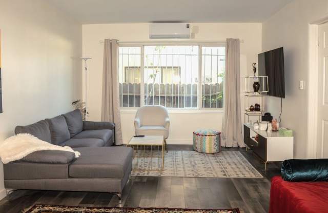 Photo of 11670 W Sunset Blvd unit: 104