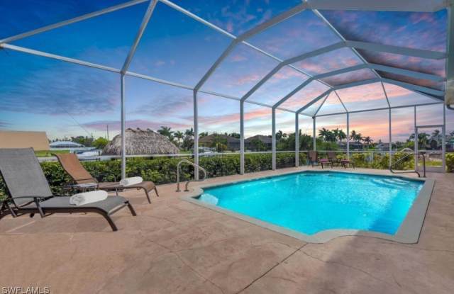 Photo of 3335 SW 25th Court