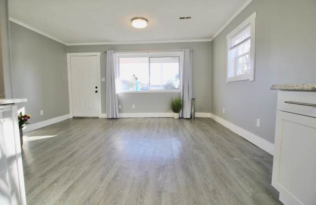 Photo of 4008 Knight Road Southwest  - C