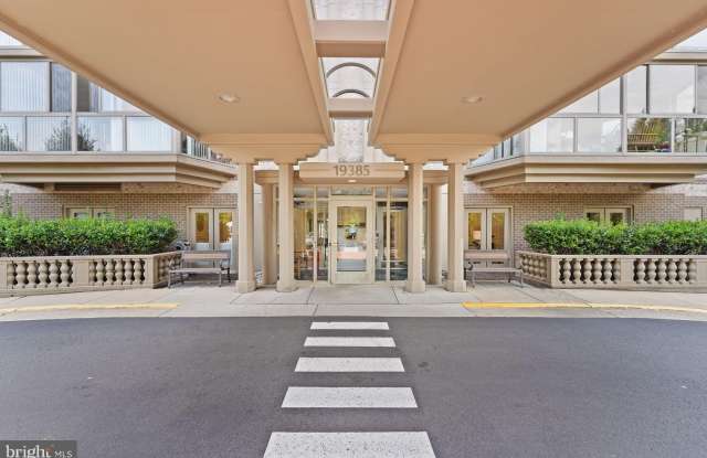 19385 CYPRESS RIDGE TERRACE