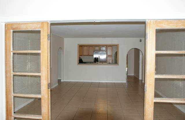 1433 Ne 17th Terrace