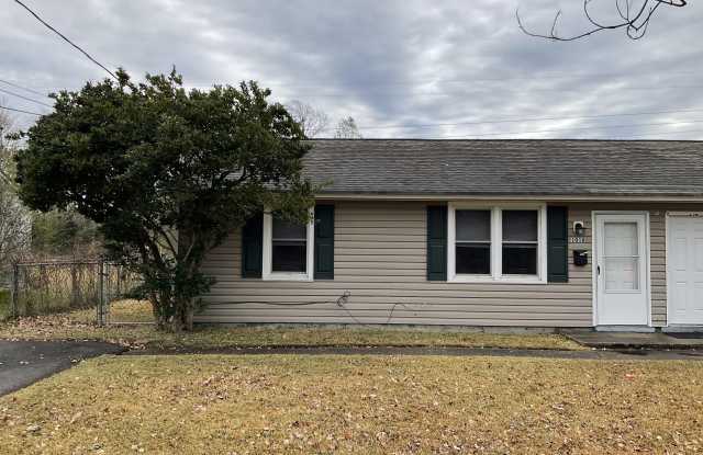 Photo of 1018 Davis Street