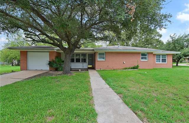 209 Fleetwood Street - 209 Fleetwood Street, Bryan, TX 77801