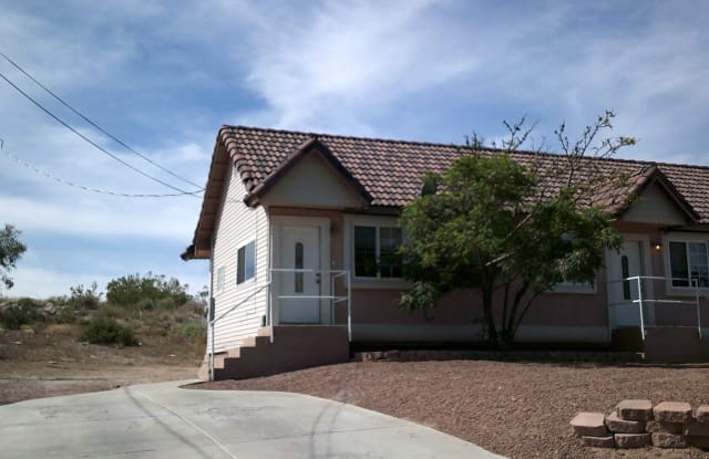 1712 Arlington - 1712 Arlington St, Kingman, AZ 86401