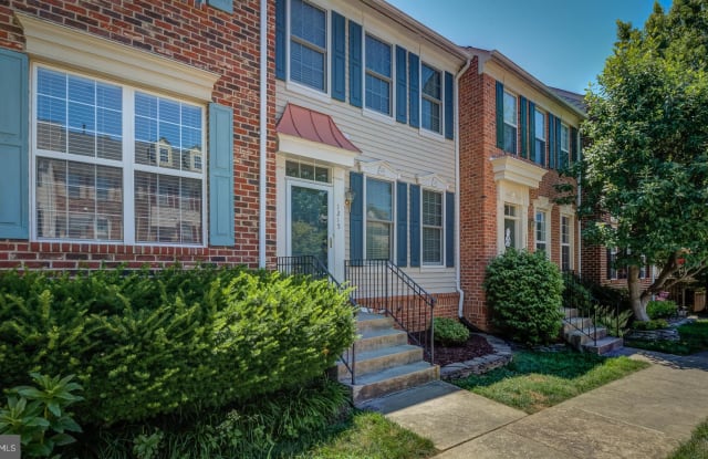 1215 HERITAGE COMMONS COURT - 1215 Heritage Commons Court, Reston, VA 20194