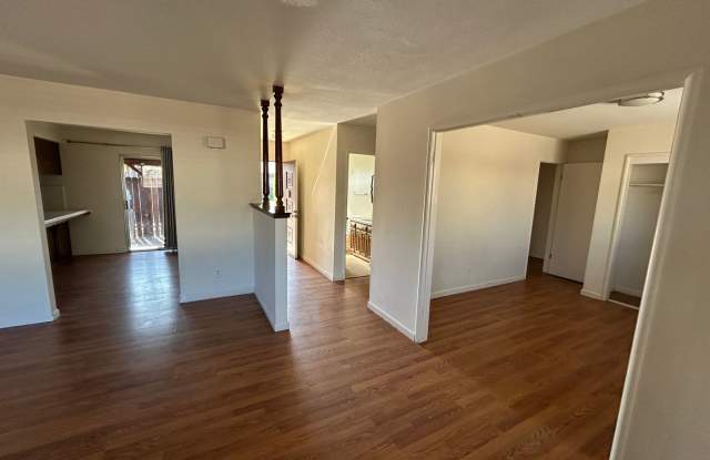 Updated 3 bedroom In quiet North Hanford location
