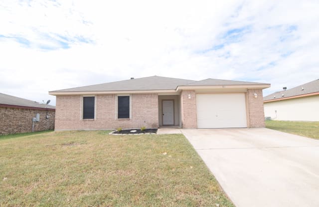 401 Sumac Trl - 401 Sumac Trail, Copperas Cove, TX 76522