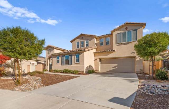 30650 Falcon Nest Dr
