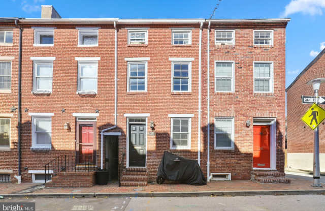 24 E HAMBURG Street