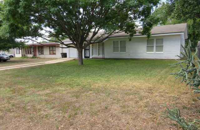 Photo of 419 Anton Dr