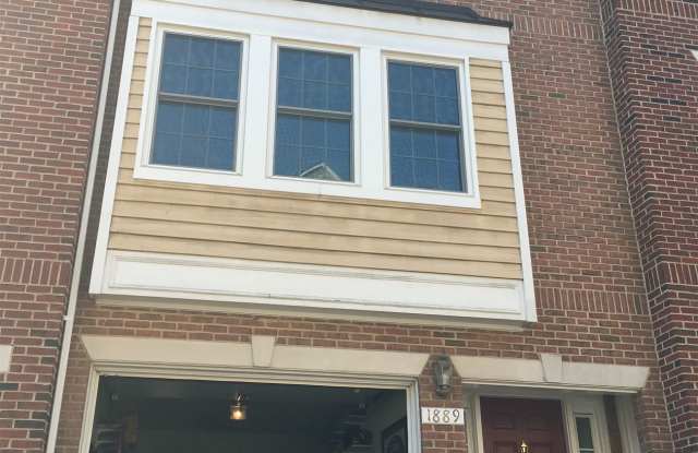 1889 16th Street North