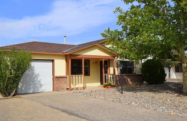 895 Orchid Dr SW - 895 Orchid Drive Southwest, Rio Rancho, NM 87124