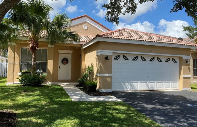 938 Falling Water Rd - 938 Falling Water Road, Weston, FL 33326