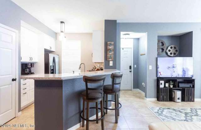 13700 RICHMOND PARK Drive unit: 403