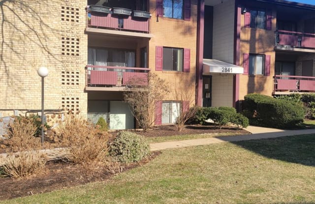 2841 WINDSOR DR #101 - 2841 Windsor Drive, West Falls Church, VA 22042