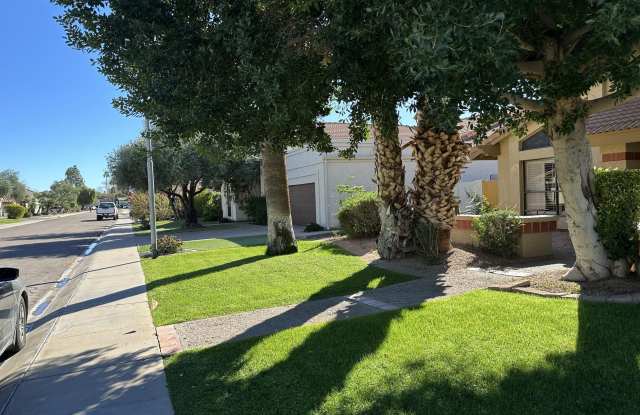 8377 E Thoroughbred Trail