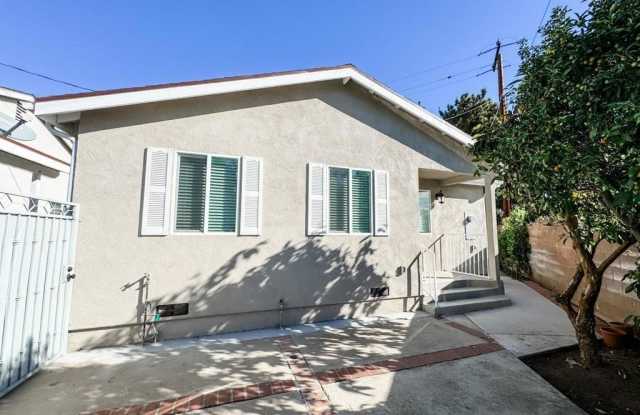 Photo of 2228 Louise Avenue B