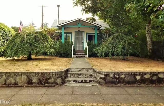 4734 SE Gladstone St, Portland, OR 97206 - 4734 Southeast Gladstone Street, Portland, OR 97206