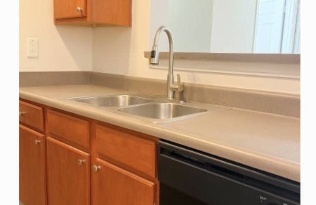 200 Vista Lake Dr Apt 1