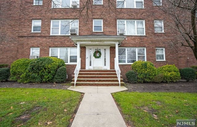 125 Hobart Avenue - 125 Hobart Ave, Rutherford, NJ 07070