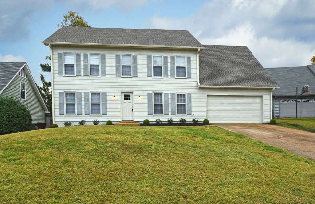 4 Bedroom, 2.5 Bathrooms Near S Germantown Rd and Winchester - 4108 Nipoma Cove, Memphis, TN 38125