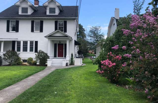 Photo of 21 S STEWART STREET