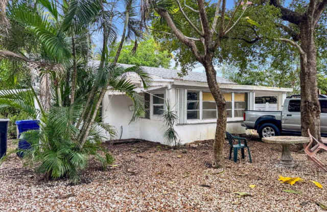 Photo of 1269 SW 25th Ave