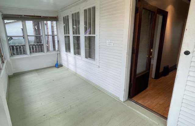 AVAILABLE NOW - 2 Bedroom, 1 Bath Brand new Kitchen and Bathroom!