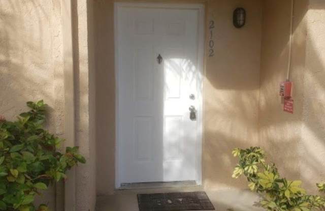 4096 N Pine Island Road unit: 2102