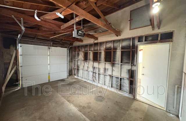 814 North Gem Street