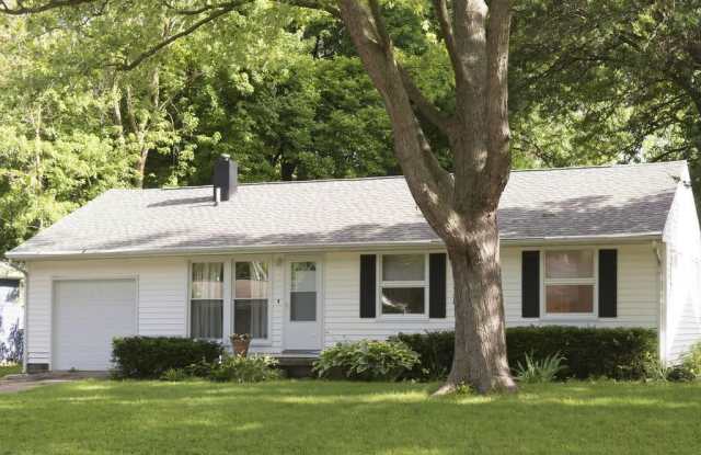 3 bedroom with hardwood floors
