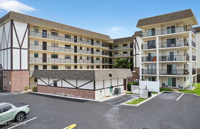 383 N Atlantic Ave unit: 105