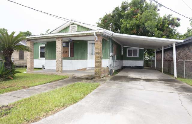 405 Johnston St