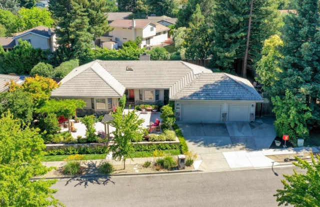 Stunning Four Bedroom Browns Valley Home for Rent