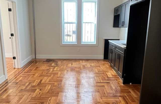 Photo of 486 E 95th Street unit: 1R